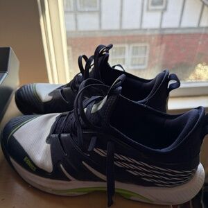 K-Swiss Men's SpeedTrac Tennis Shoes - 9.5 - Like New!